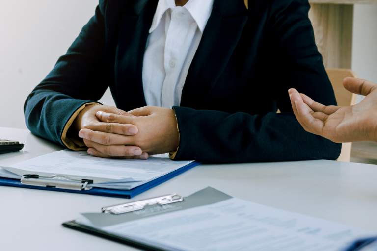 contratos diferente contrato de arrendamiento de servicios