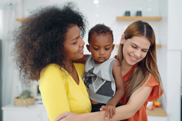 Adopción de los hijos de la pareja