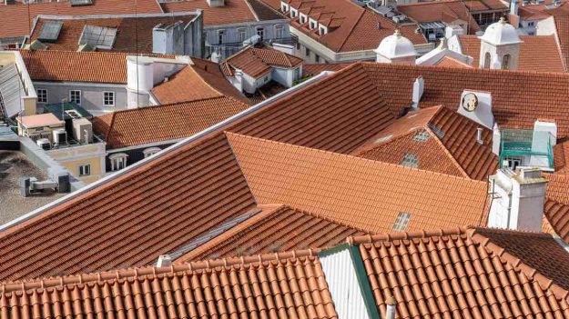 Servidumbre de vertiente de tejado o de desagües de aguas pluviales